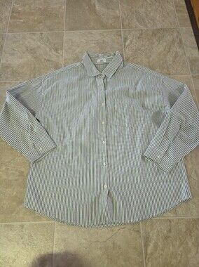 Ardene Green and White Vertical Stripe Dress Shirt